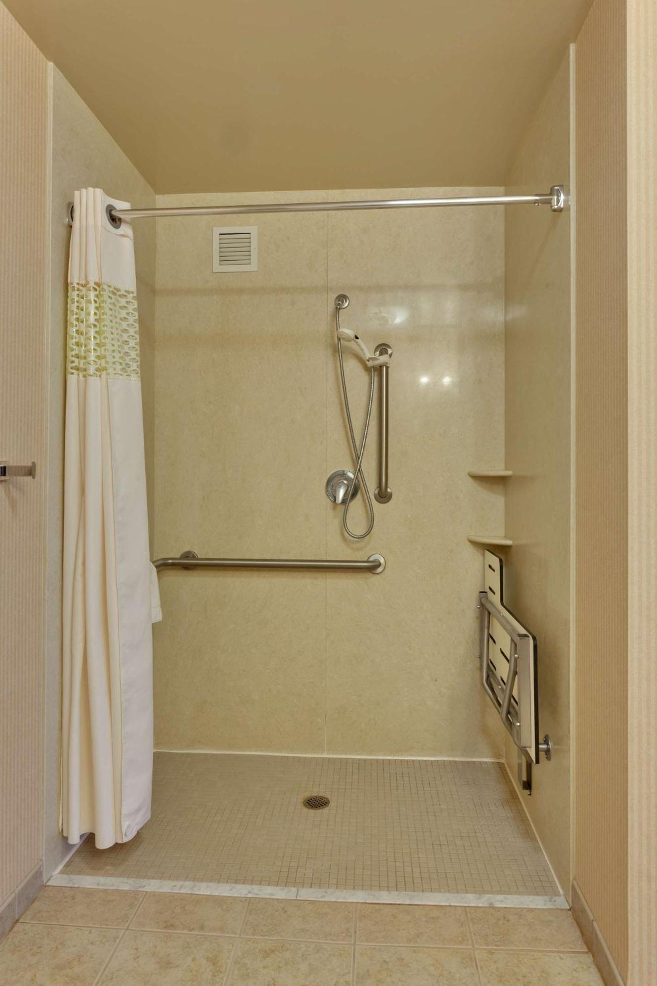 Hampton Inn & Suites Sacramento-Airport-Natomas Bagian luar foto